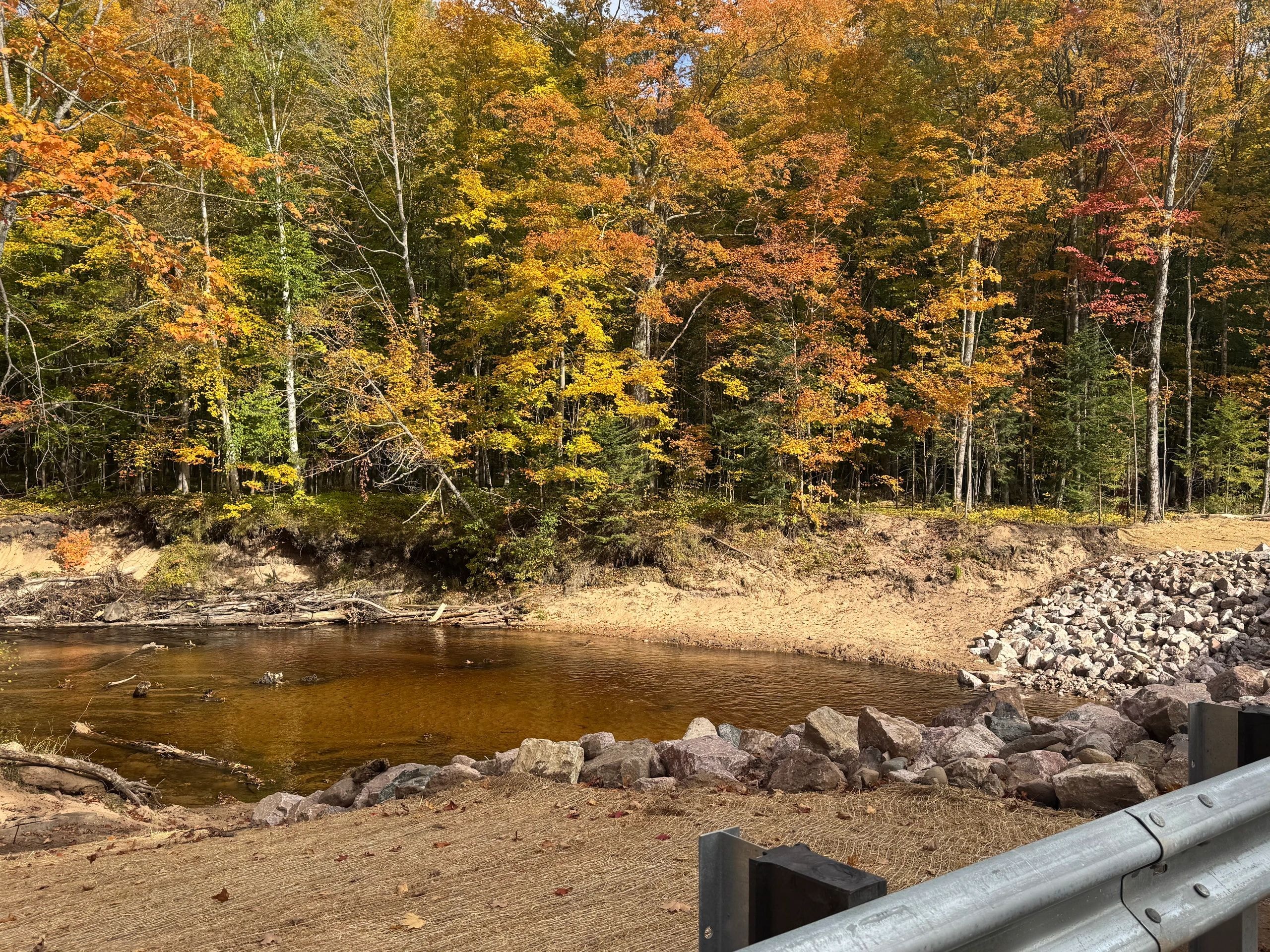 H58 construction project — bridge installation